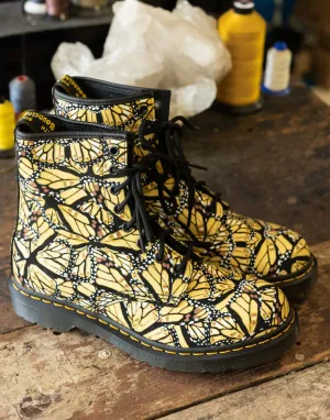 DR. MARTENS 1460 BUTTERFLY