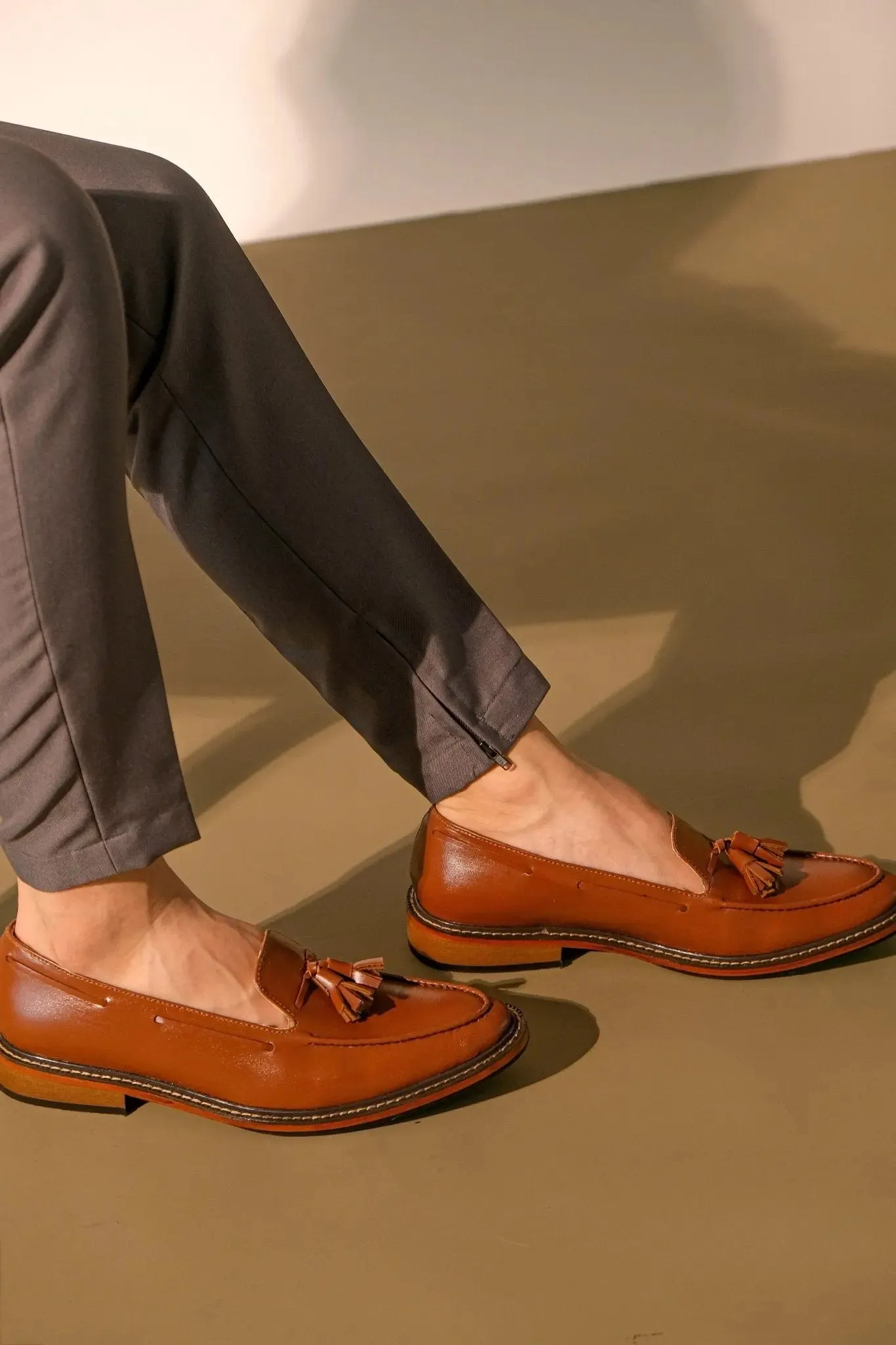 ENRIQUE Tassel Loafer - Tan