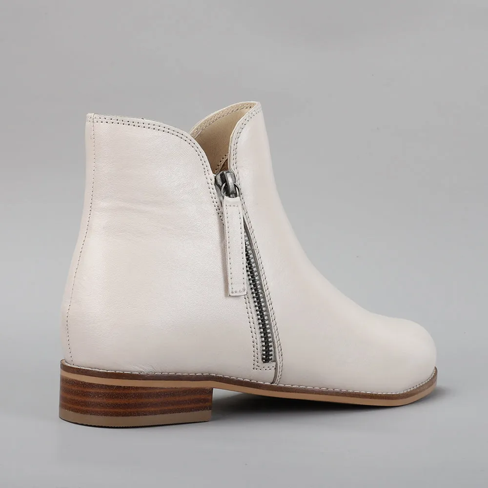 Molly Boot - Off White