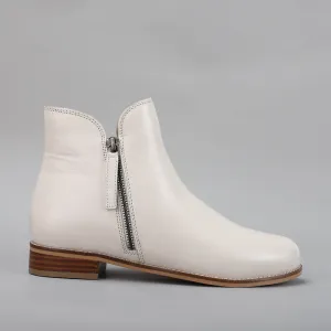 Molly Boot - Off White