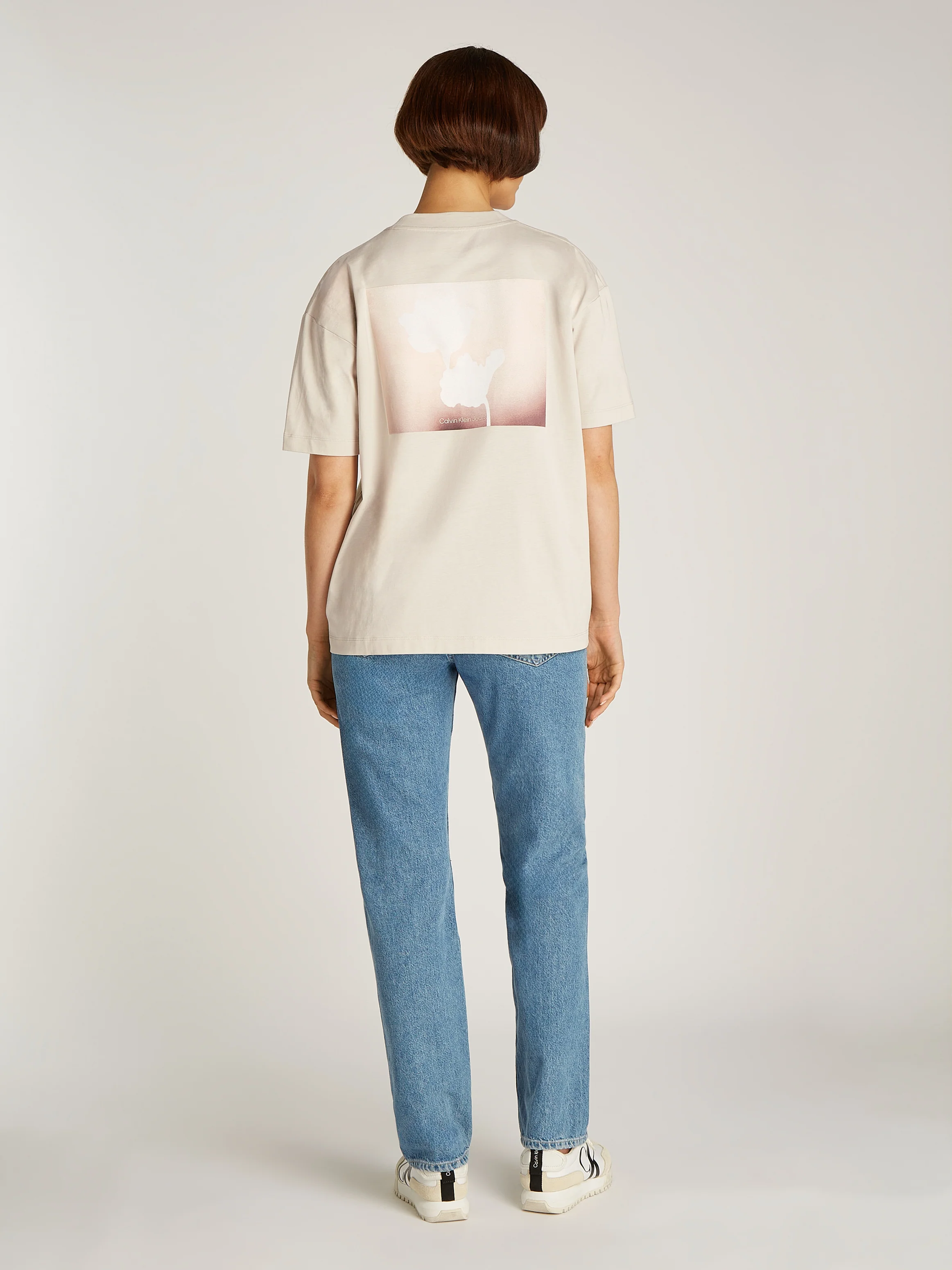 BACK GRAPHIC BOYFRIEND טישרט - Image 3