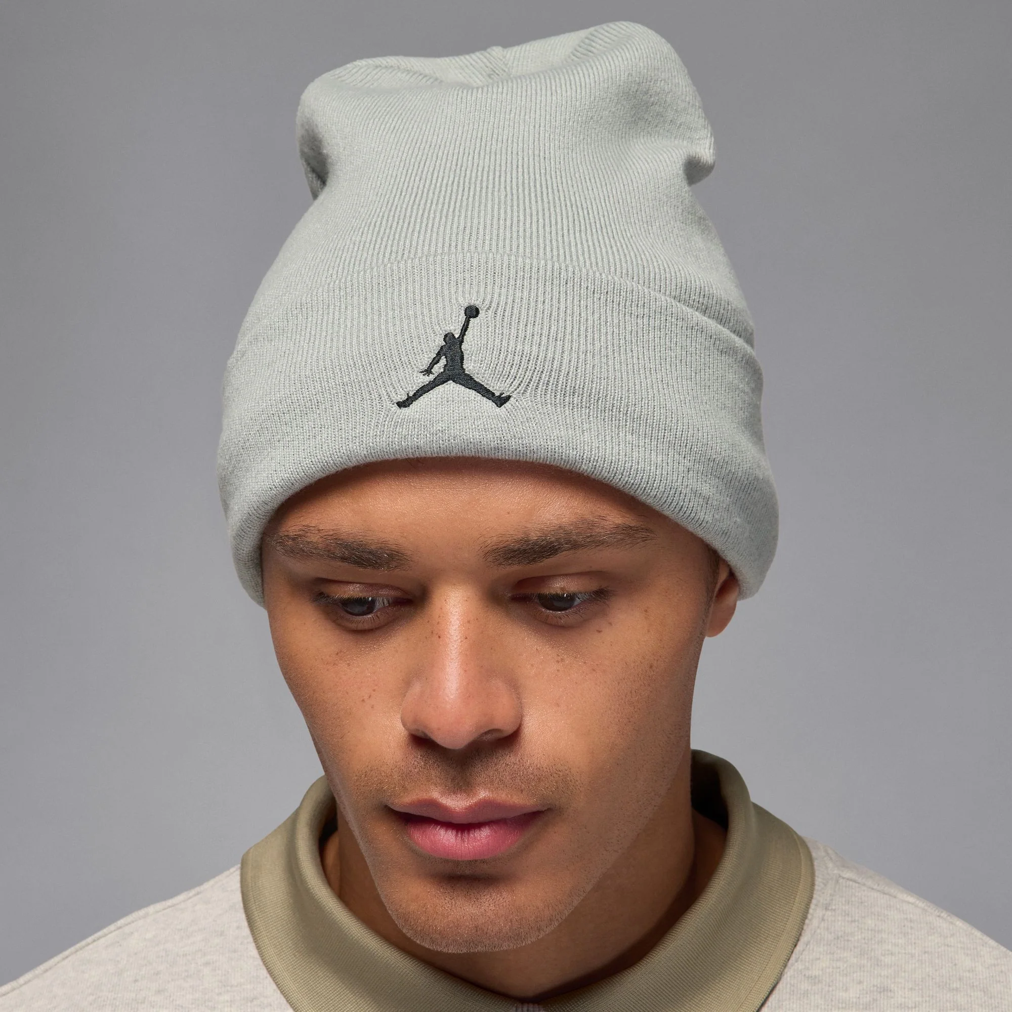 JORDAN PEAK BEANIE כובע - Image 4