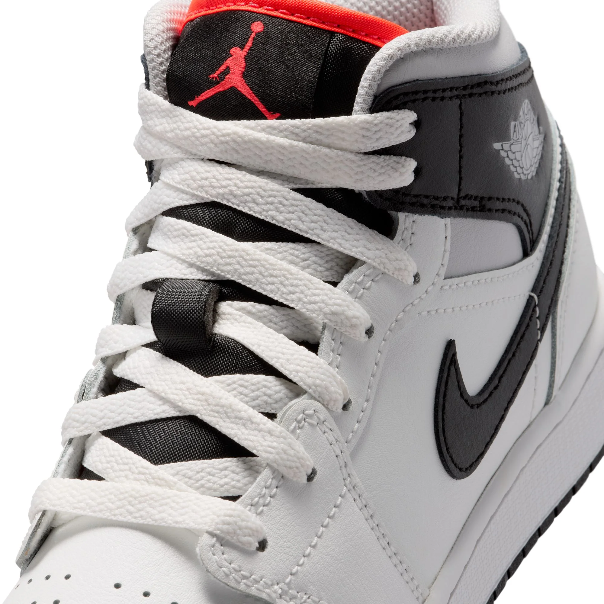 AIR JORDAN 1 MID סניקרס - Image 3