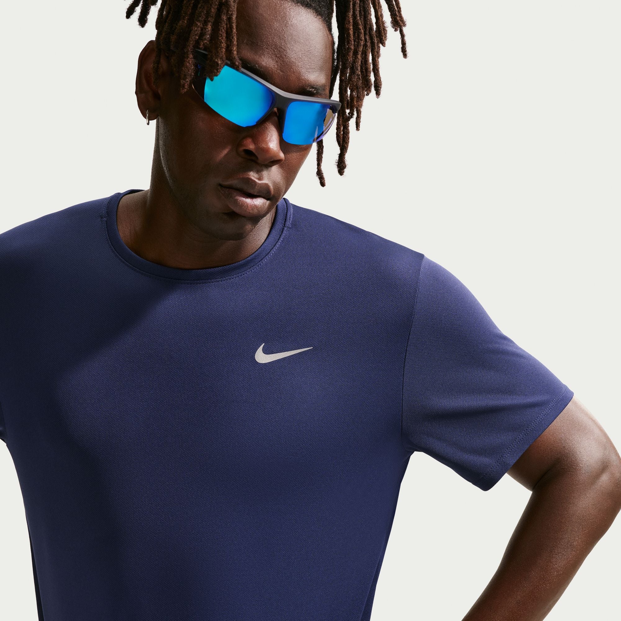 DRI-FIT UV MILER חולצת ריצה - Image 5