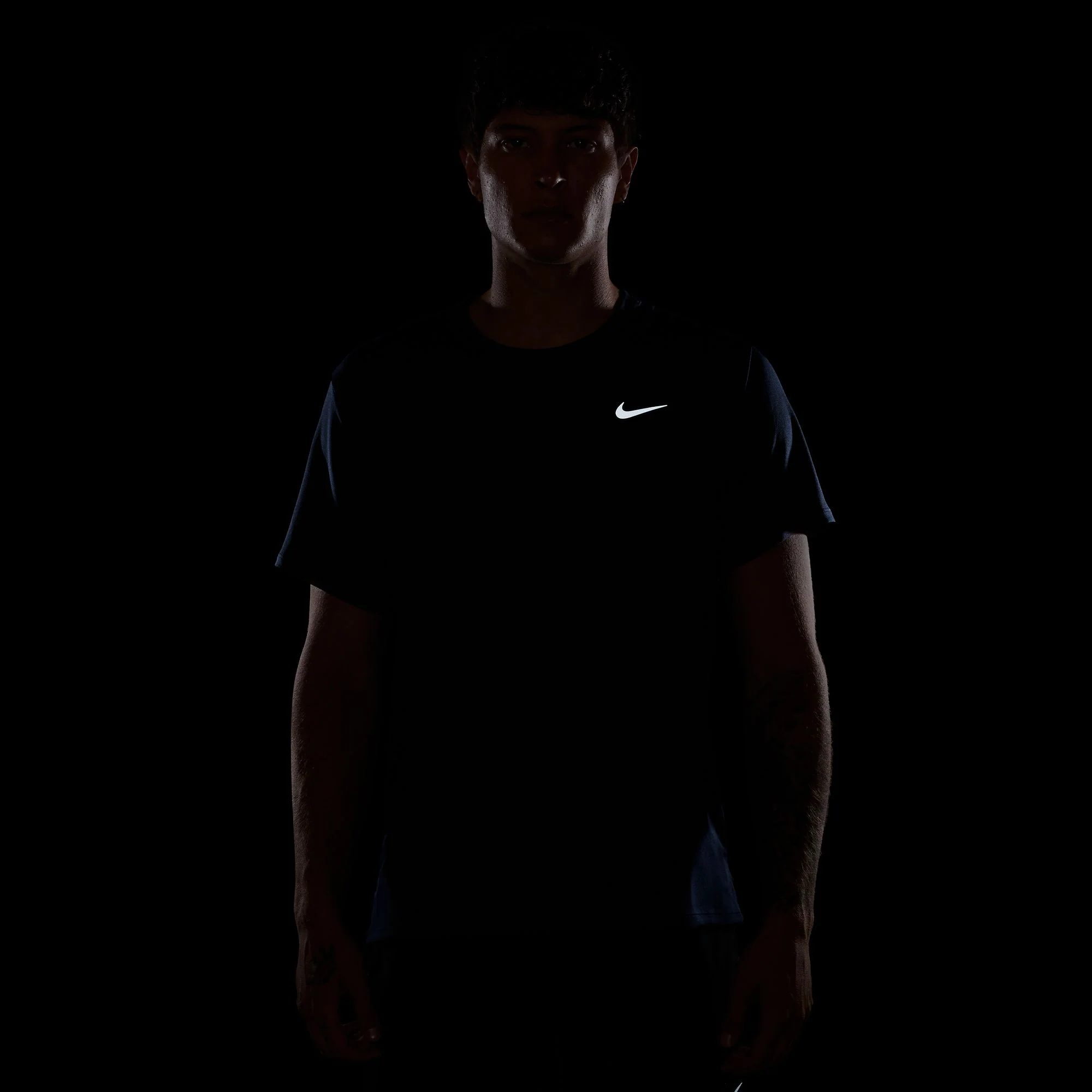 DRI-FIT UV MILER חולצת ריצה - Image 6