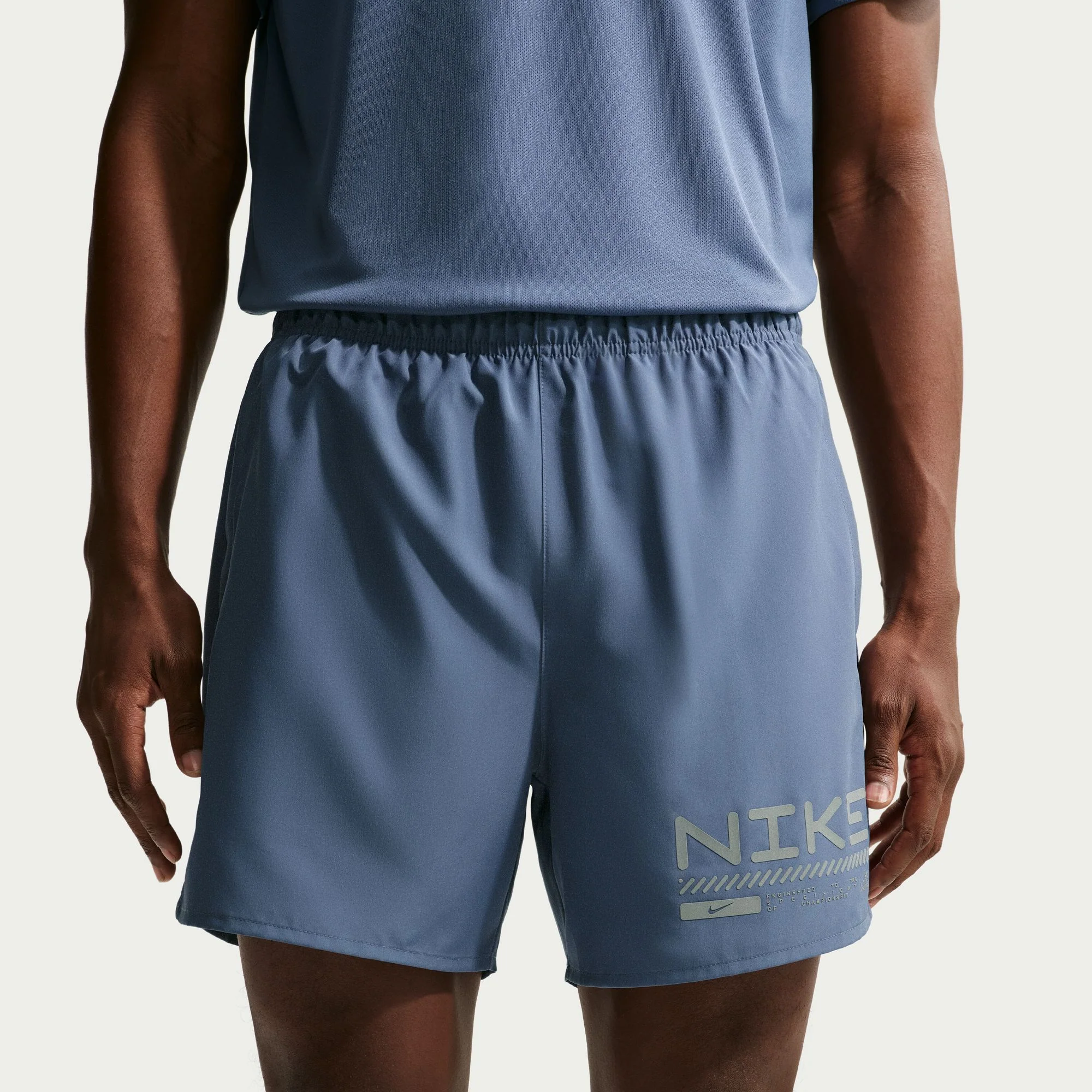 DRI-FIT WINTERIZED CHALLENGER מכנסיים קצרים