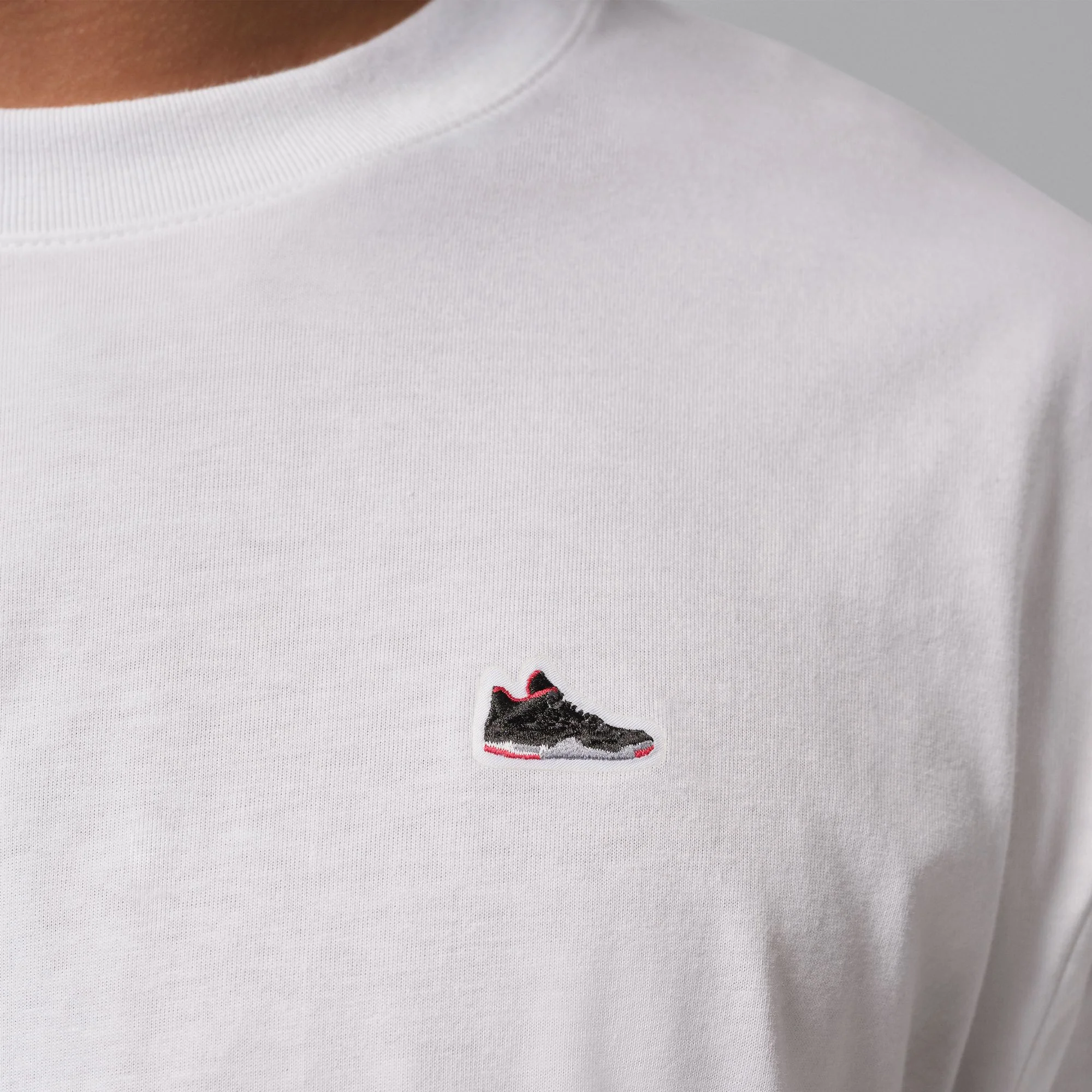 JORDAN SNEAKER PATCH טי שירט - Image 4