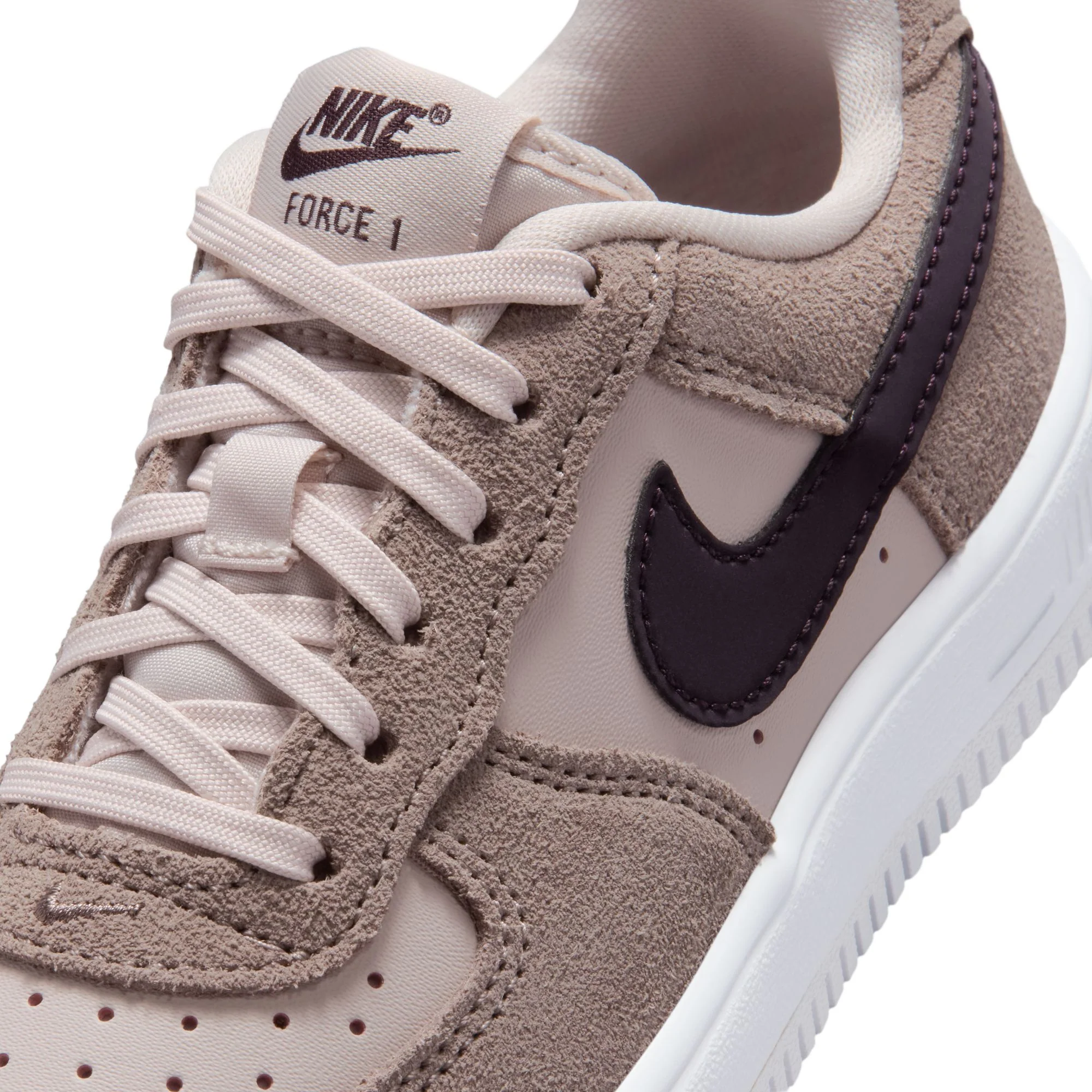FORCE 1 LOW LACE ESS סניקרס - Image 3
