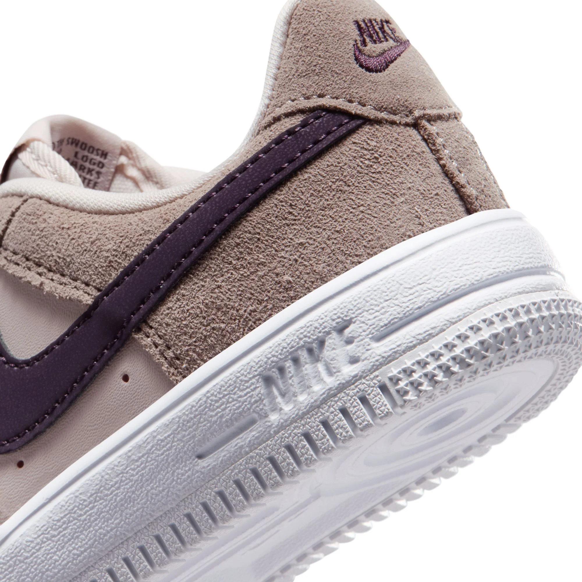 FORCE 1 LOW LACE ESS סניקרס - Image 4
