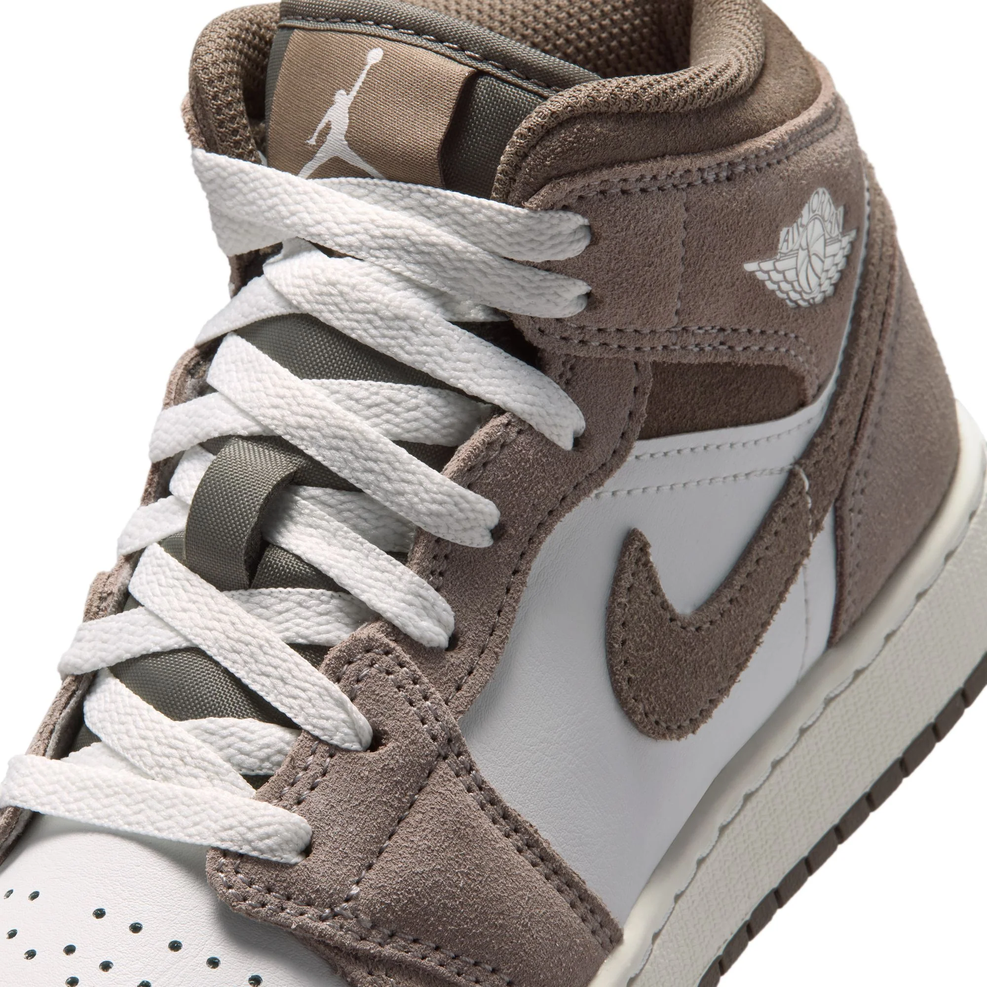 AIR JORDAN 1 MID סניקרס - Image 6
