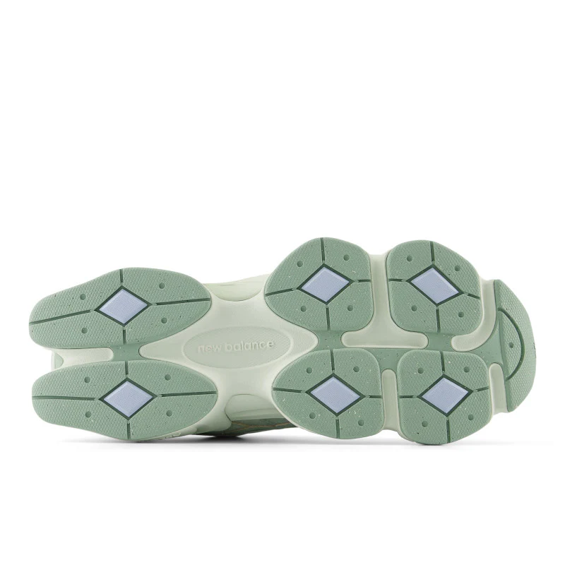 9060 סניקרס - Image 5