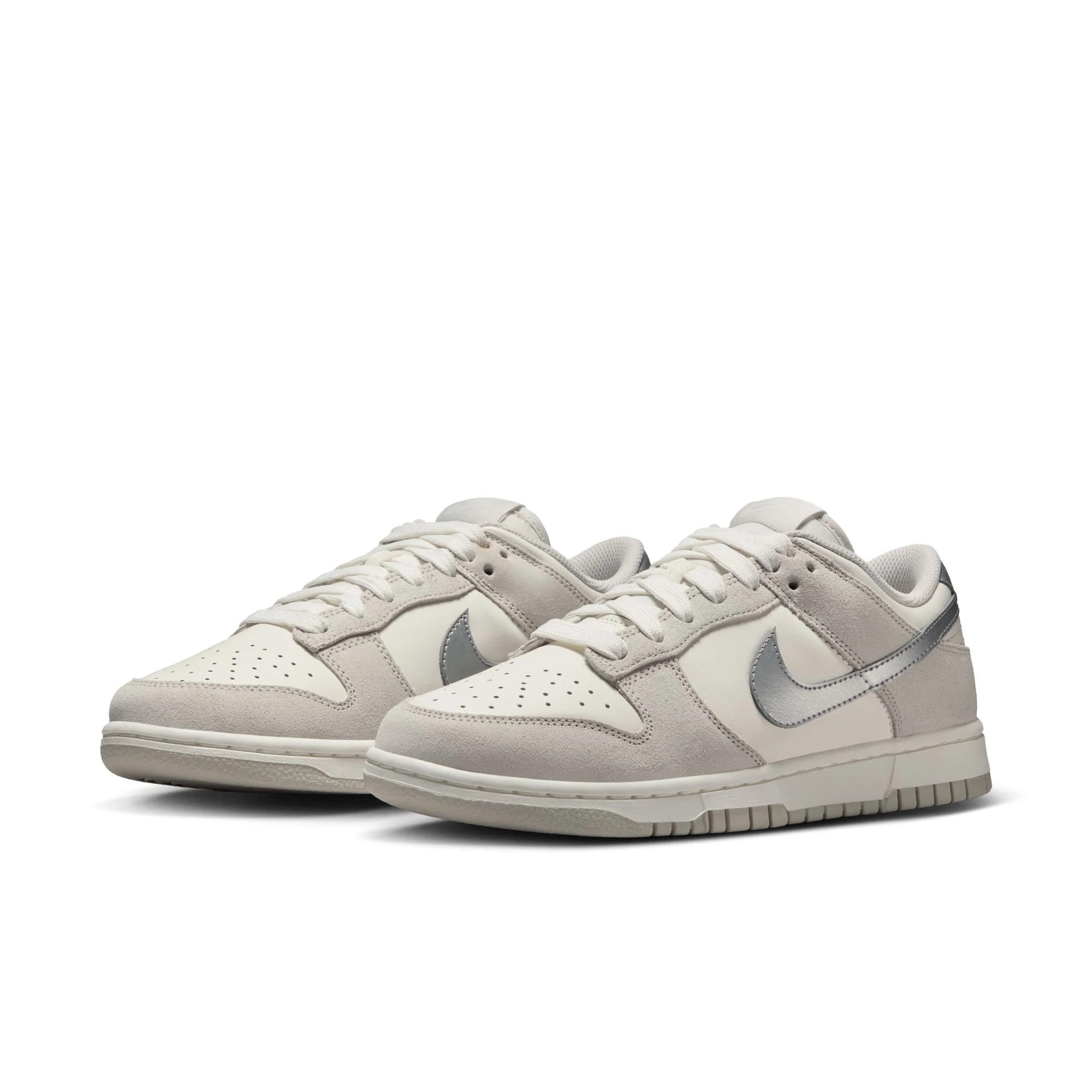 NIKE DUNK LOW סניקרס - Image 2