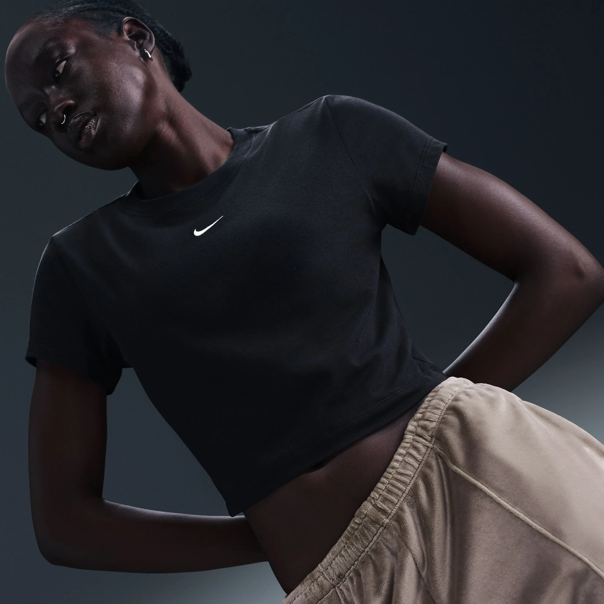 Sportswear Chill Knit טישרט - Image 3